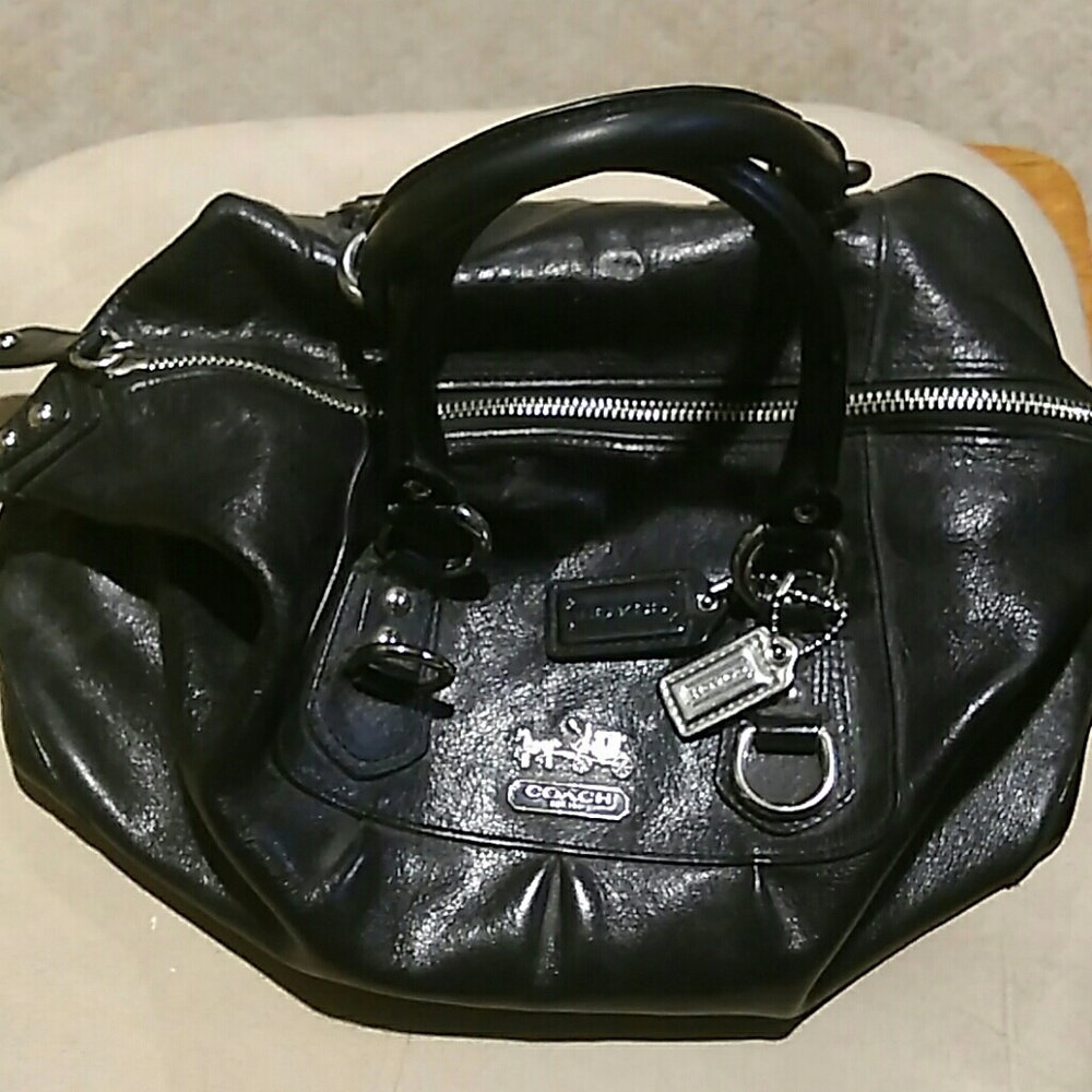 Authentic Coach zippered pocketbook